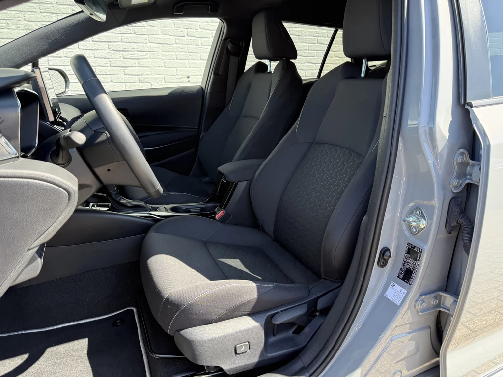 Toyota Corolla Touring Sports – foto 24
