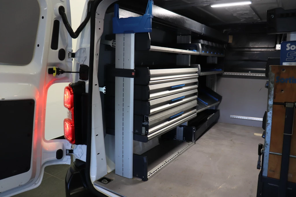 Opel Vivaro – foto 12