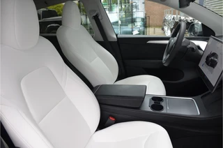Tesla Model Y – thumbnail 6