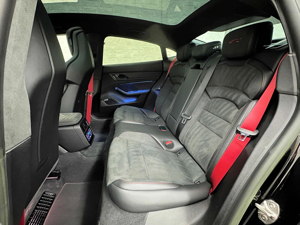 Porsche Taycan – foto 10