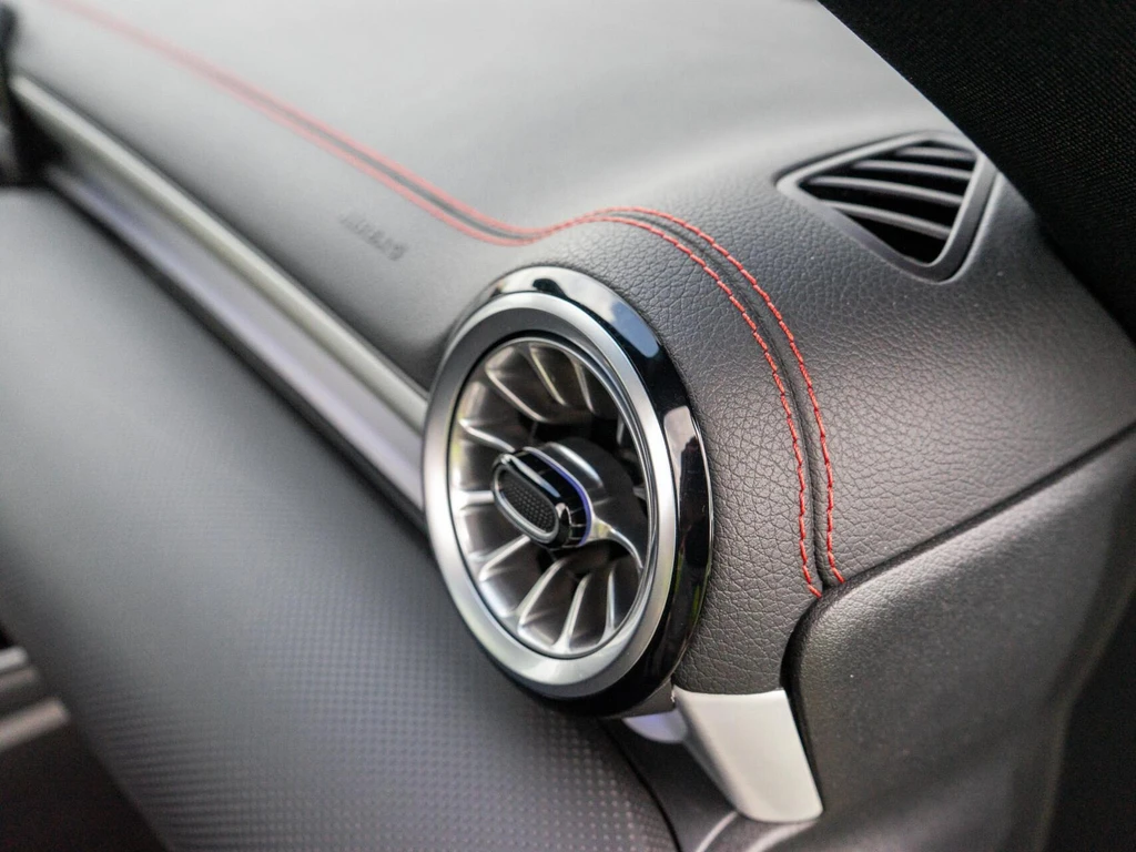 Mercedes-Benz CLA – foto 29
