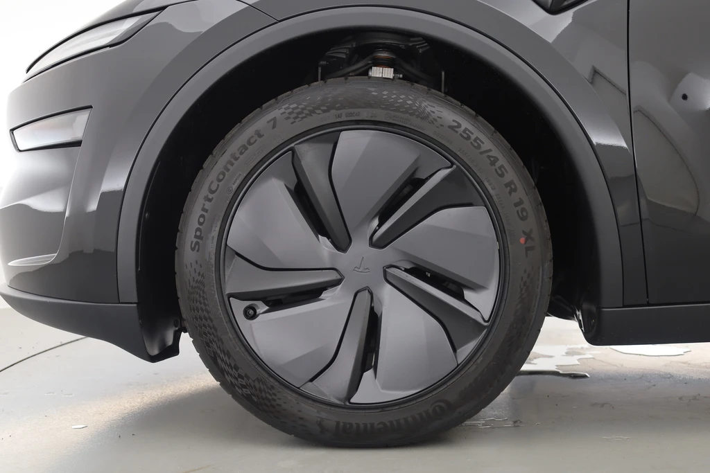 Tesla Model Y – foto 50