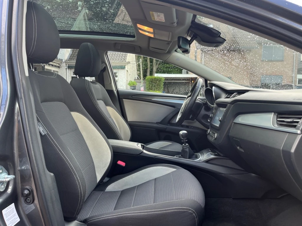 Toyota Avensis – foto 7