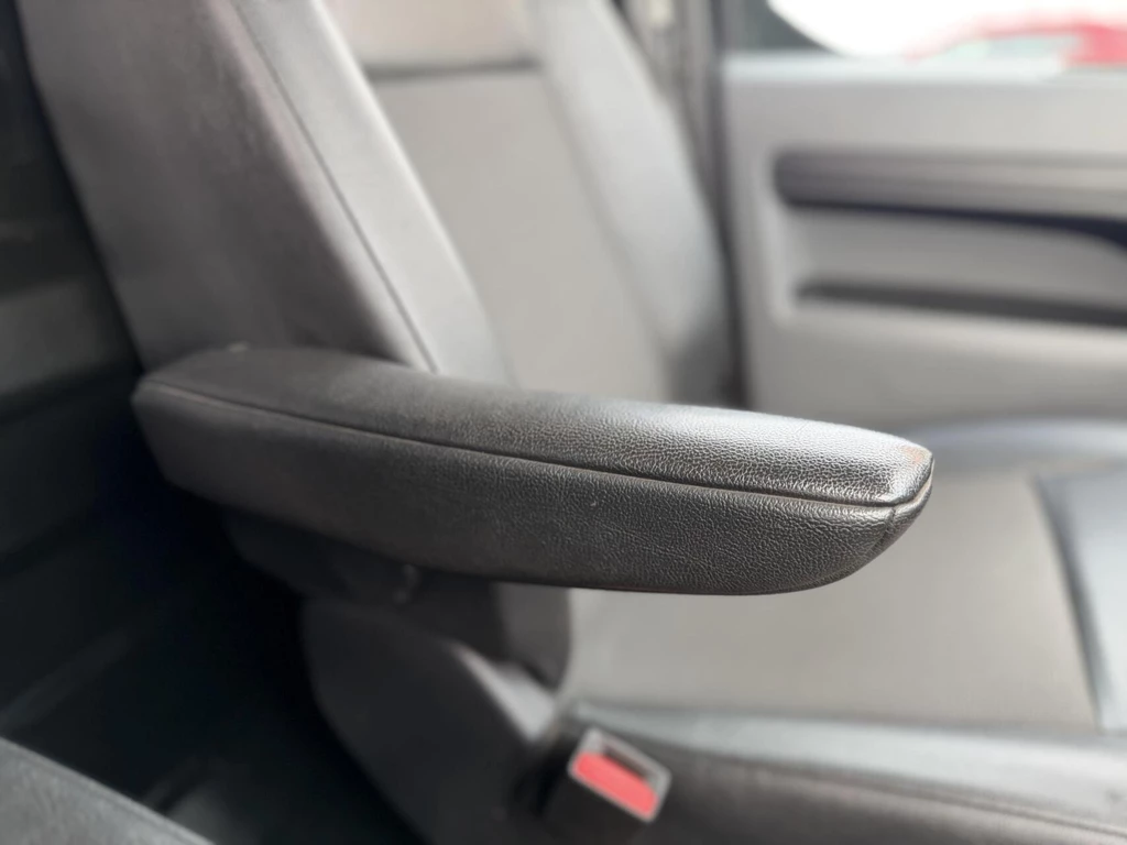 Opel Vivaro – foto 12