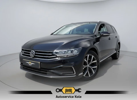Volkswagen Passat Variant 1.4 TSI PHEV GTE * Trekhaak * Memory * Camera * Head-up Display *