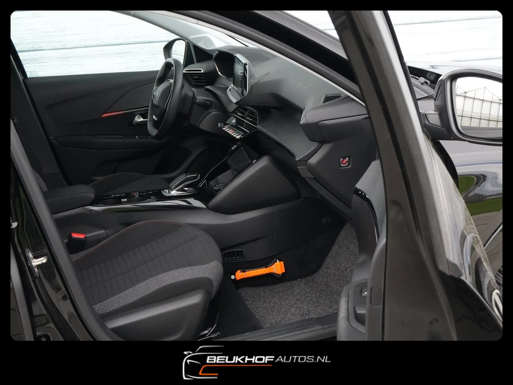 Peugeot e-208 – foto 21