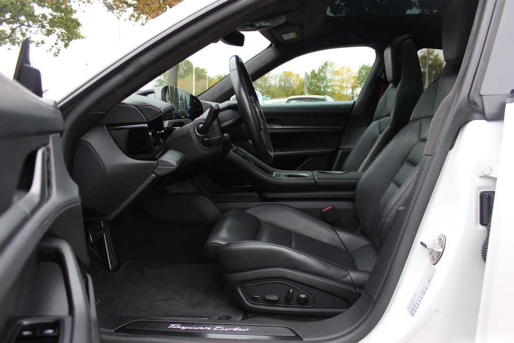 Porsche Taycan – foto 11
