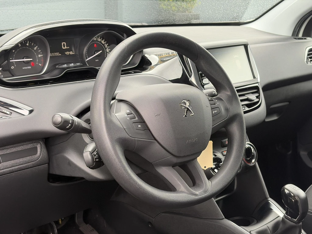 Peugeot 208 – foto 6