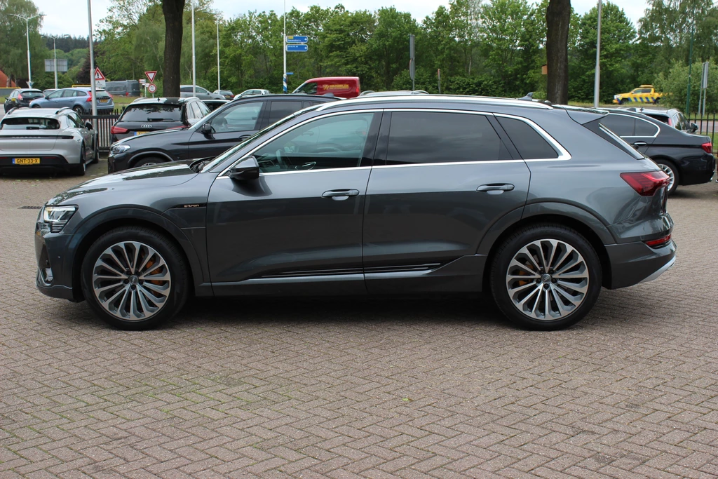 Audi e-tron – foto 2
