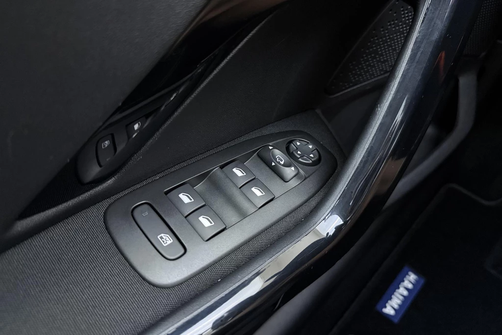 Peugeot 208 – foto 19