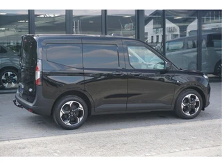 Ford E-Transit Courier – thumbnail 3