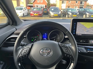 Toyota C-HR – thumbnail 13