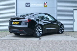 Tesla Model 3 – thumbnail 3