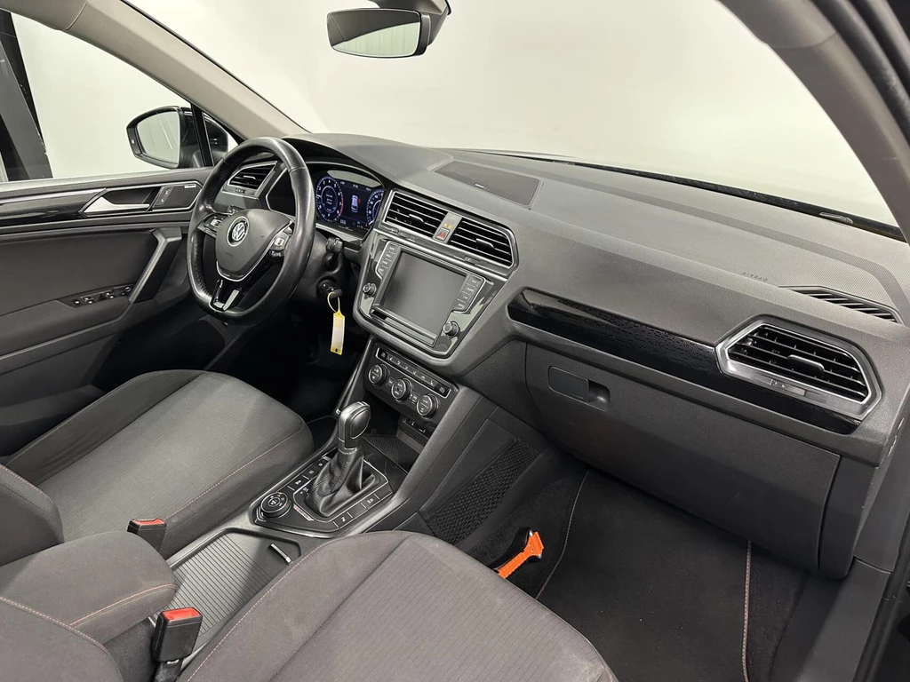 Volkswagen Tiguan – foto 11