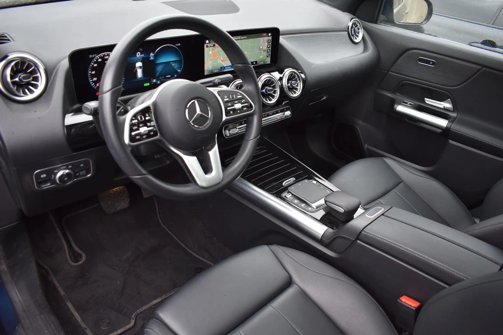 Mercedes-Benz EQA – foto 12
