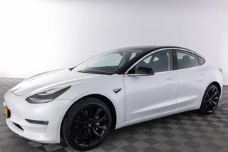 Tesla Model 3 – thumbnail 2