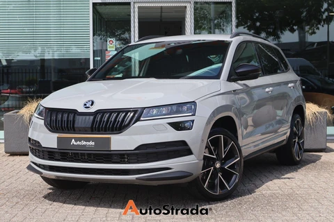 Skoda Karoq 1.5 SportLine TSI ACT 150pk | Trekhaak | Canton | Navi | Carplay | Stoelverwarming
