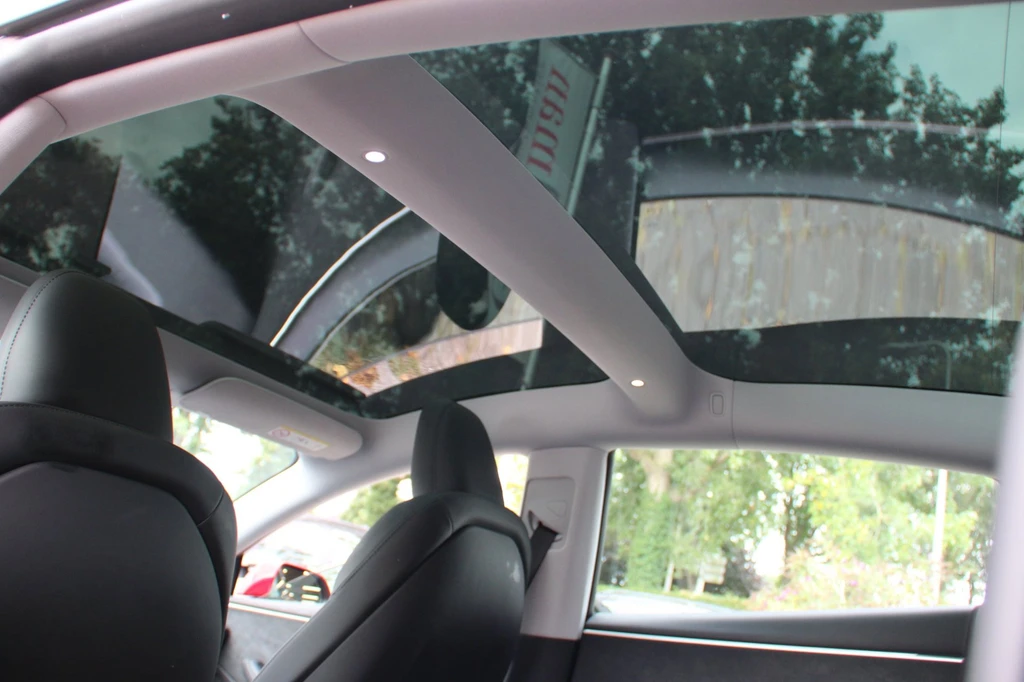 Tesla Model 3 – foto 10