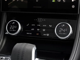 Jaguar F-PACE – thumbnail 11