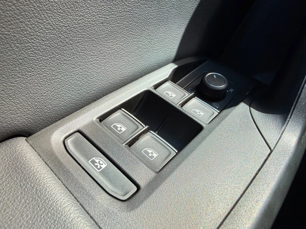 SEAT Leon – foto 11