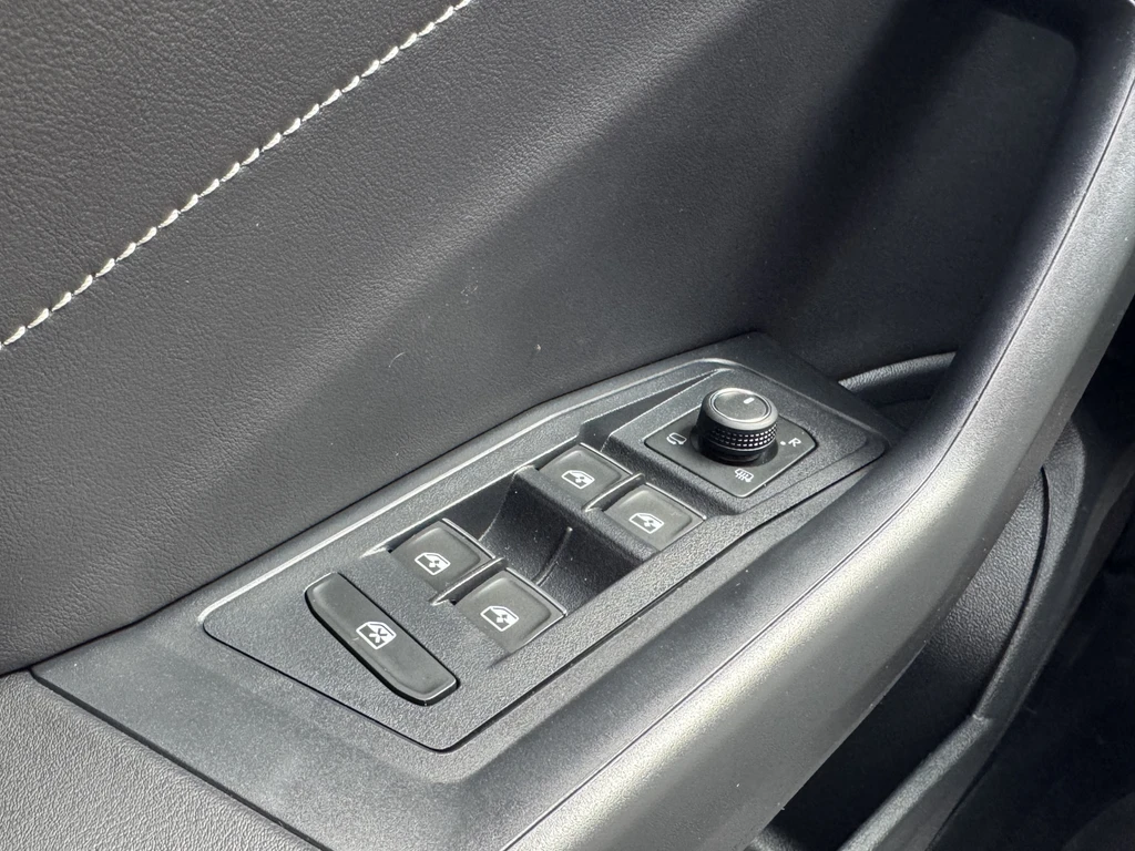 Volkswagen T-Roc – foto 13