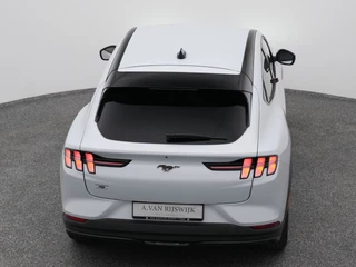 Ford Mustang Mach-E – thumbnail 8
