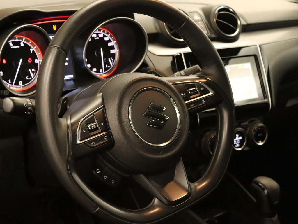 Suzuki Swift – foto 11