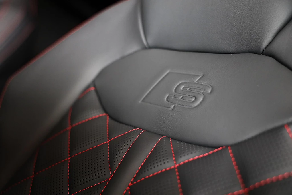 Audi Q8 – foto 31