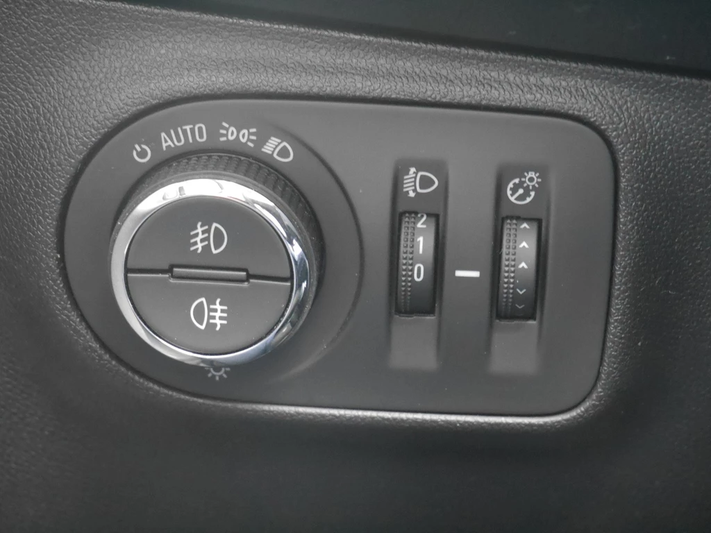 Opel Corsa – foto 15