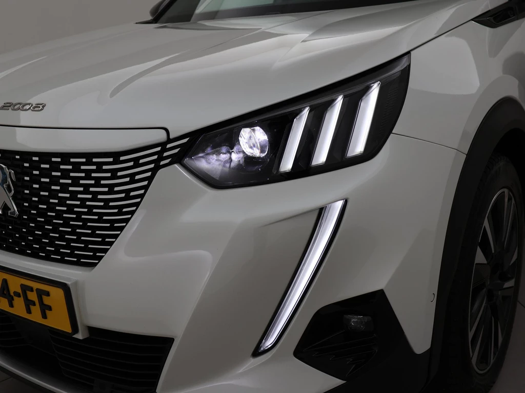 Peugeot e-2008 – foto 11