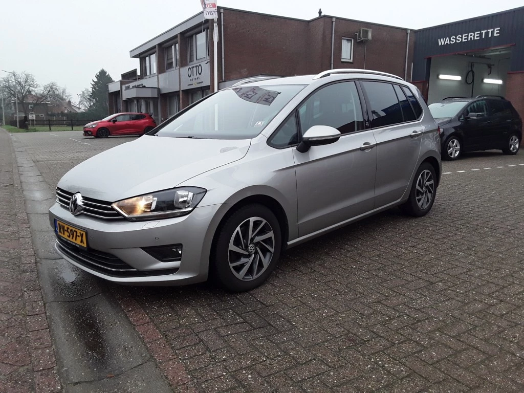 Volkswagen Golf Sportsvan – foto 1