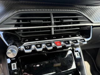 Peugeot 2008 – thumbnail 15