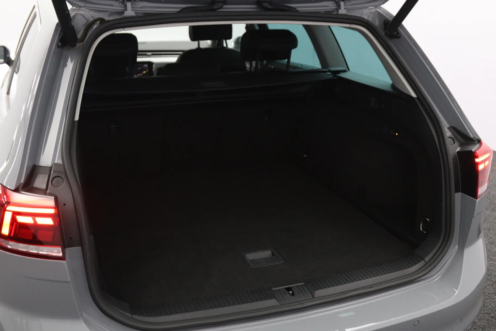 Volkswagen Passat – foto 36