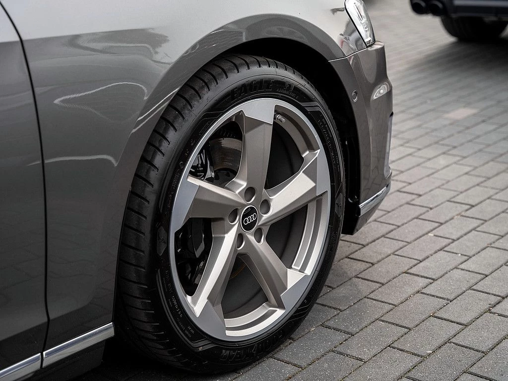Audi A8 – foto 3