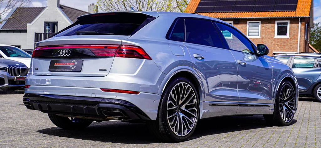 Audi Q8 – foto 7
