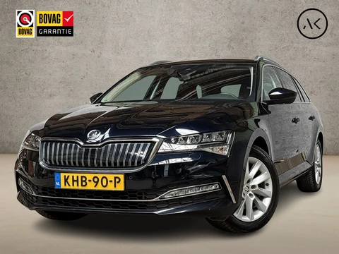 Škoda Superb Combi 1.4 TSI iV Sport 218Pk Automaat (VIRTUAL COCKPIT, APPLE CARPLAY, GROOT NAVI, MEMORY SEATS, CAMERA, STOELVERWARMING ACHTER, MODE KNOP, GETINT GLAS, NIEUWSTAAT)