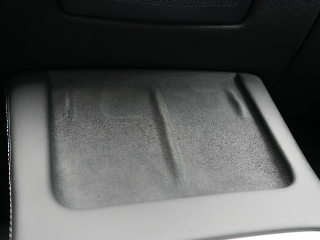 Tesla Model Y – foto 27