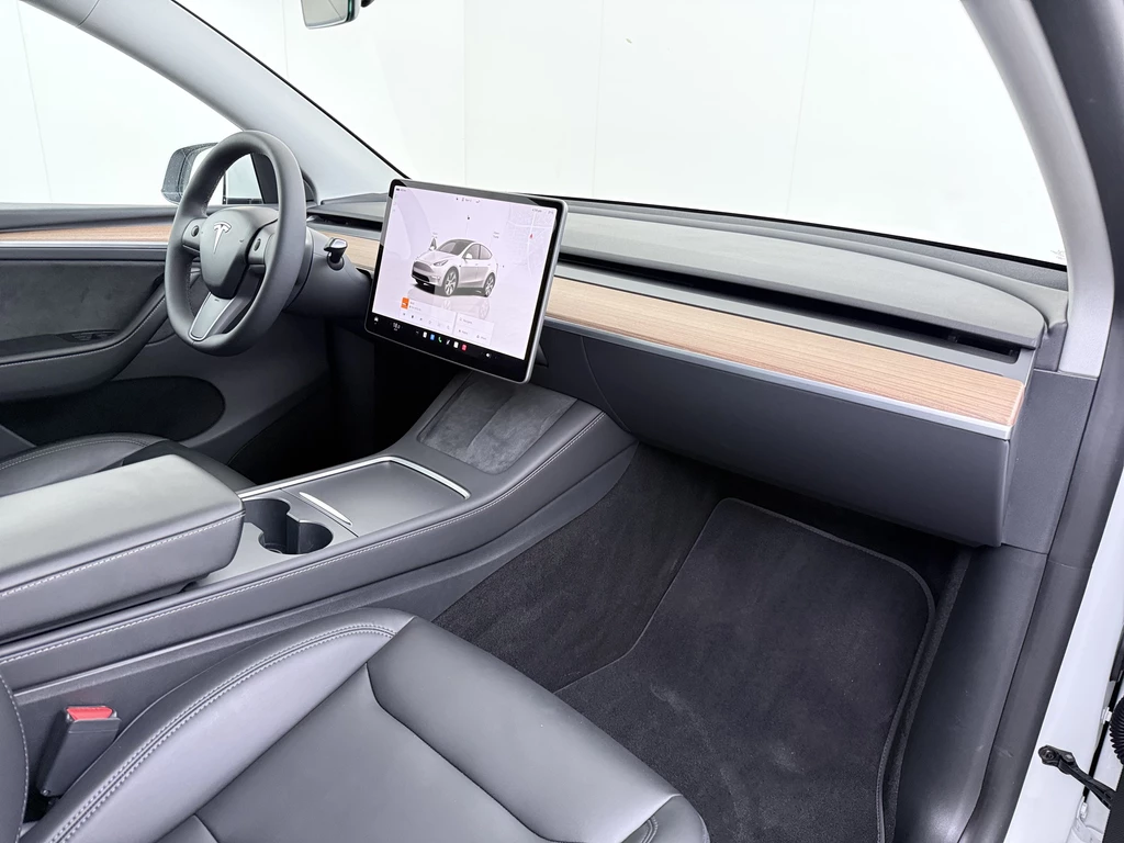 Tesla Model Y – foto 37
