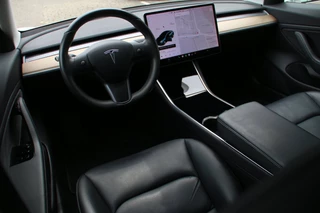 Tesla Model 3 – thumbnail 9