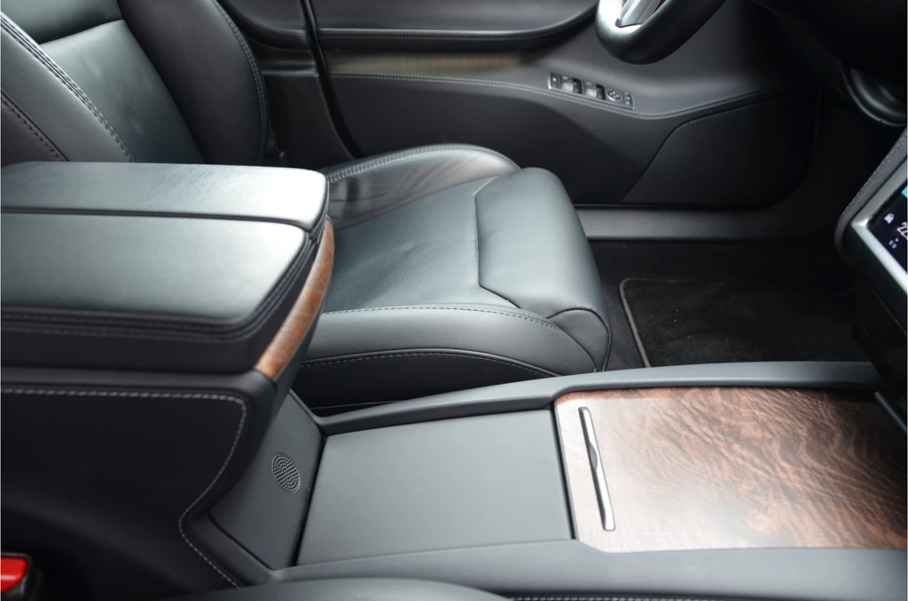 Tesla Model S – foto 8