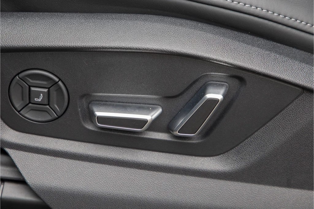 Audi Q8 – foto 19