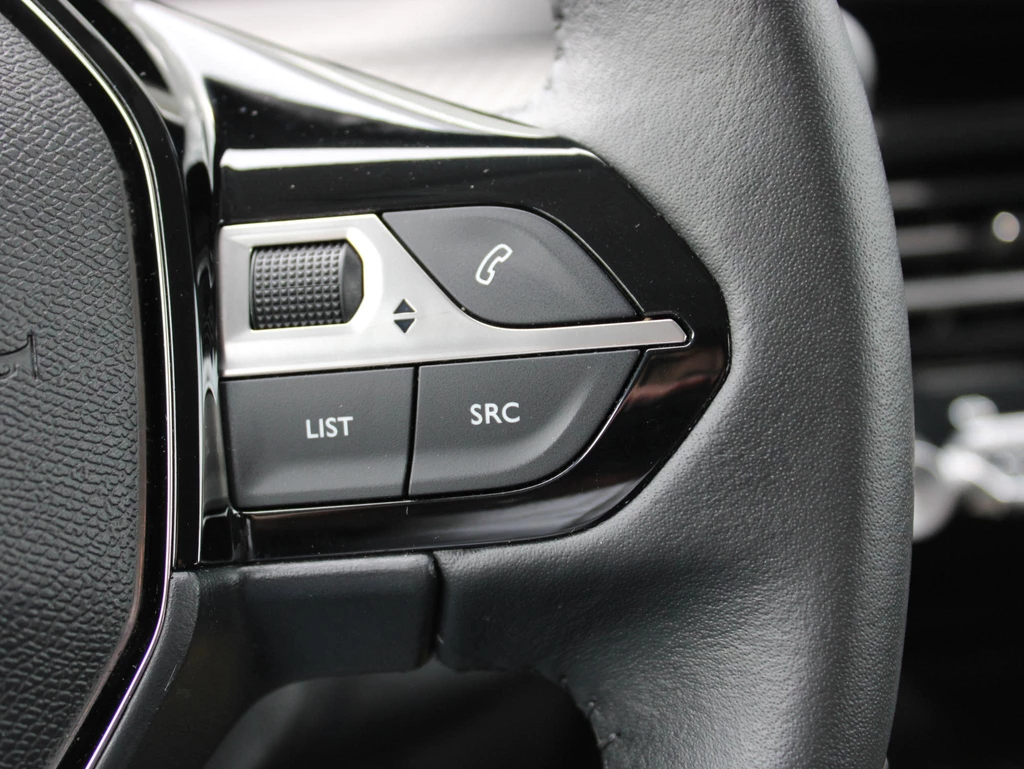 Peugeot 208 – foto 25