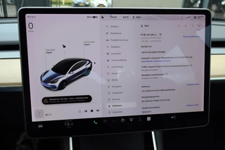 Tesla Model 3 – thumbnail 10