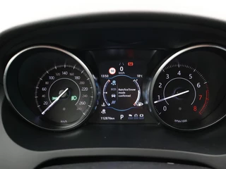Jaguar E-PACE – thumbnail 35