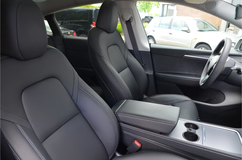 Tesla Model Y – foto 7