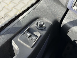 Opel Vivaro – thumbnail 36
