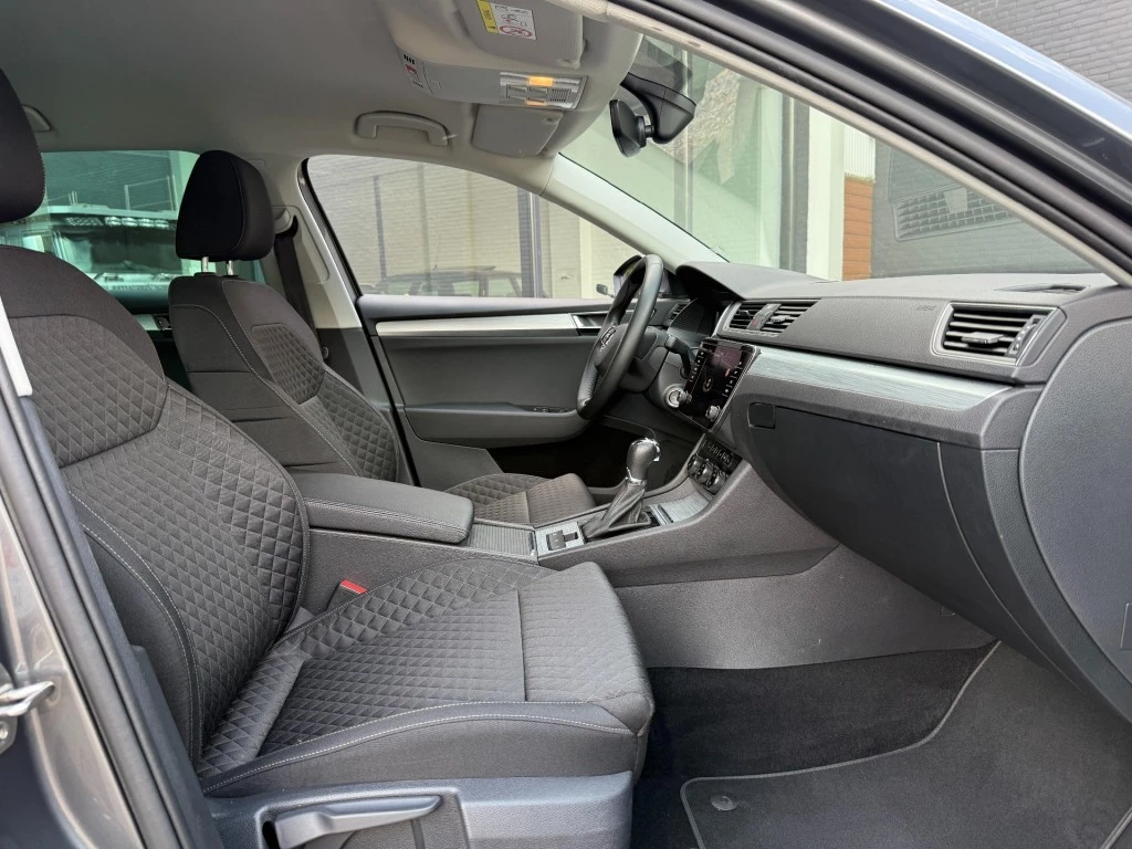 Škoda Superb – foto 30