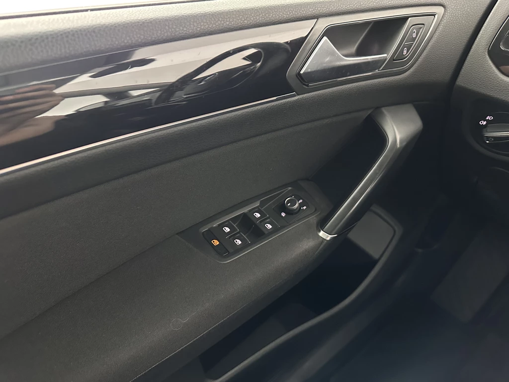 Volkswagen Touran – foto 21