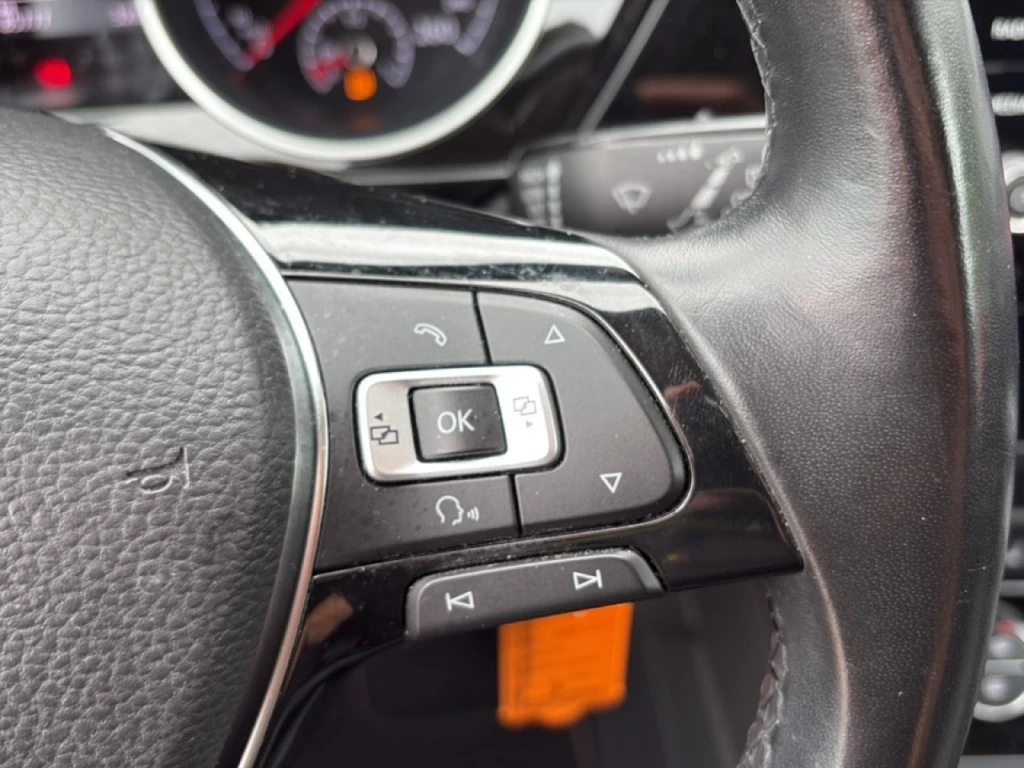 Volkswagen Touran – foto 19