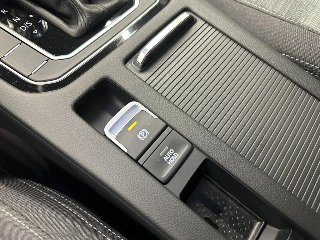 Volkswagen Passat – foto 40